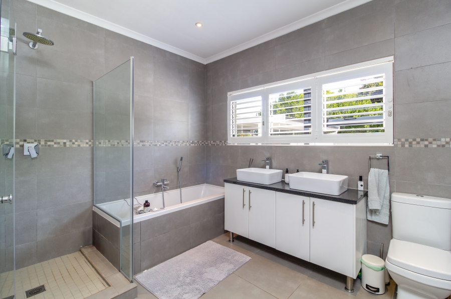 4 Bedroom Property for Sale in Tokai Western Cape